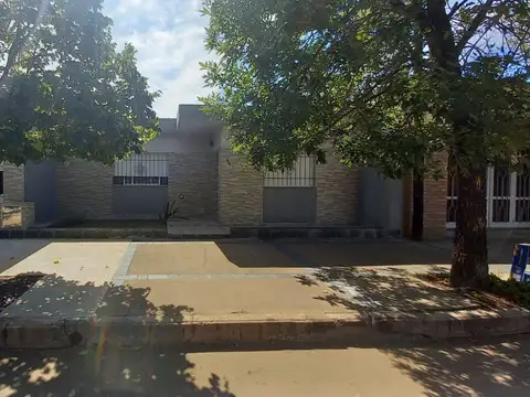 Venta casa | 3 dormitorios | barrio sarmiento