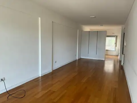 Departamento en Alquiler en Olivos Vias/Rio, $ 950.000