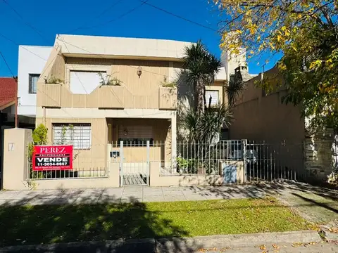 Casa en venta muy buena zona Boulogne.