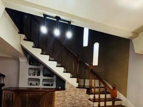Casa en venta muy buena zona Boulogne.