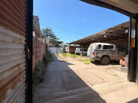 Galpón + Tinglado en Alquiler | 380 m² de Lote | Las Avenidas