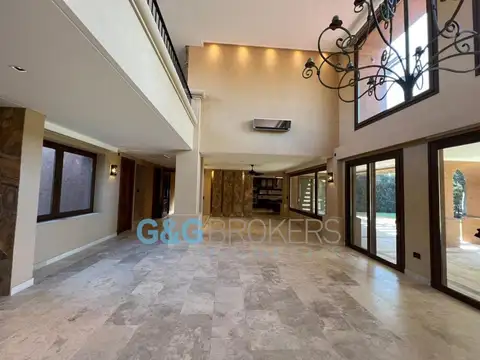 Casa en Venta en Barrio Parque Leloir, USD 1.300.000