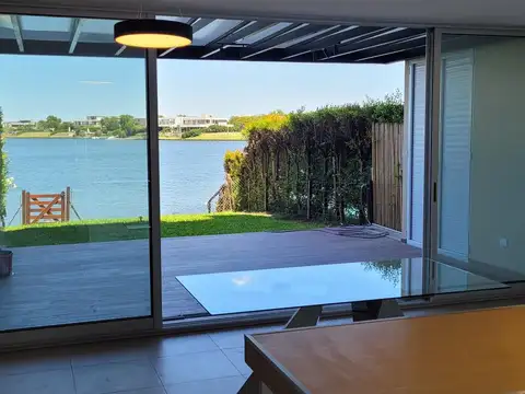 Departamento en Alquiler con 2 cocheras