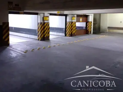 Cochera en Centro
