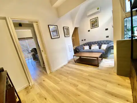 Depto Tipo Casa 5 ambientes con 2 baños