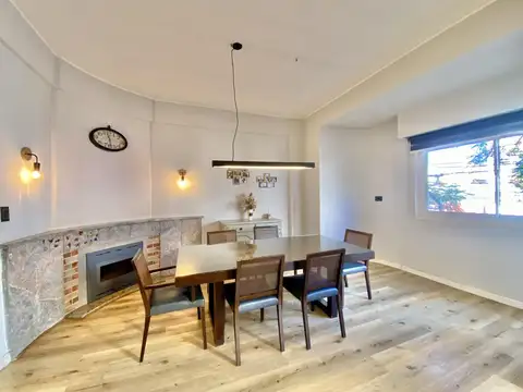 Depto Tipo Casa en Venta de 4 dormitorios