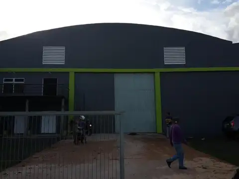 Galpon en Venta en Posadas, USD 1.200.000