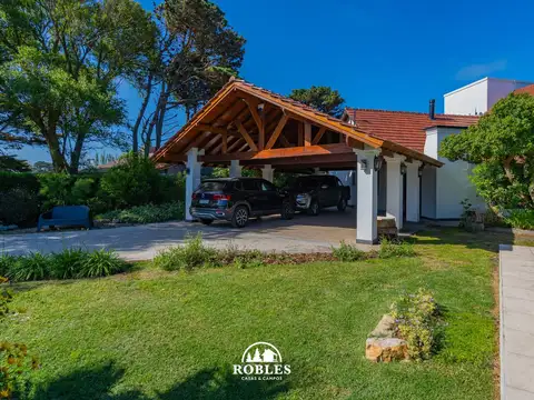 Casa 5 ambientes con 5 baños