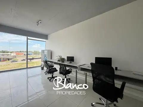 Oficina en Venta en Meridiano Pilar, G.B.A. Zona Norte, Argentina