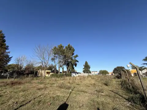 Terreno en Venta 30  mts Fondo