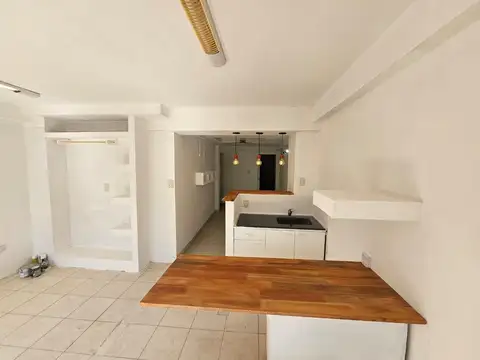 Departamento en Alquiler en Barrio Sur, $ 300.000