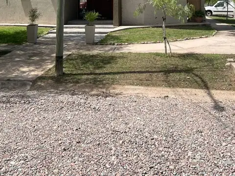 Casa en Alquiler de 4 dormitorios