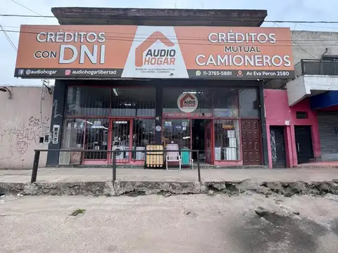 Venta Importante Local + Vivienda