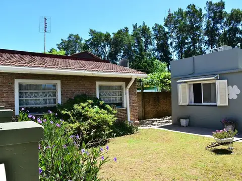 Depto Tipo Casa en Venta en Valentin Alsina, USD 98.000