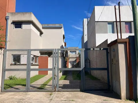 Casa en Alquiler en City Bell, Partido de La Plata