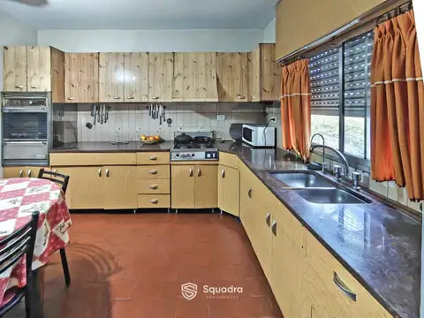 Depto Tipo Casa en Venta en Abasto, USD 315.000