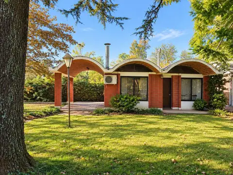 Casa en Venta en Los Álamos, USD 90.000