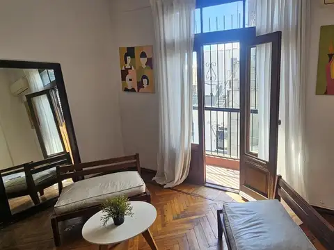 Tucumán  al 800 esquina Esmeralda