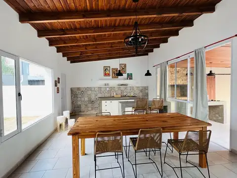 Casa en Venta con 1 cochera