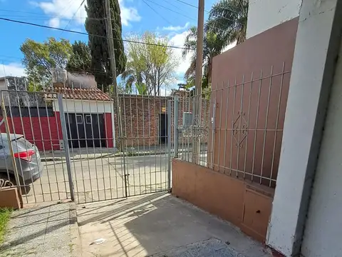 Depto Tipo Casa en Alquiler de 2 ambientes