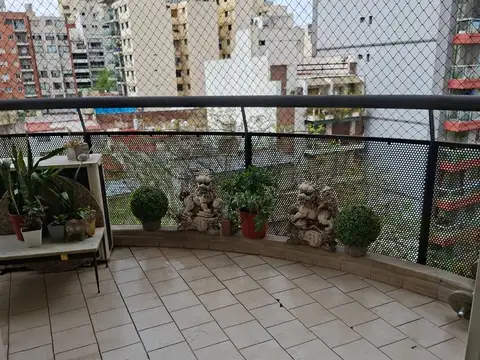 Mariquita Thompson 700, Piso 5