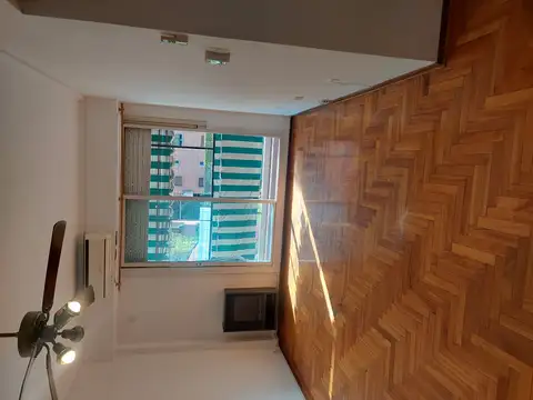 3 ambientes con cochera fija