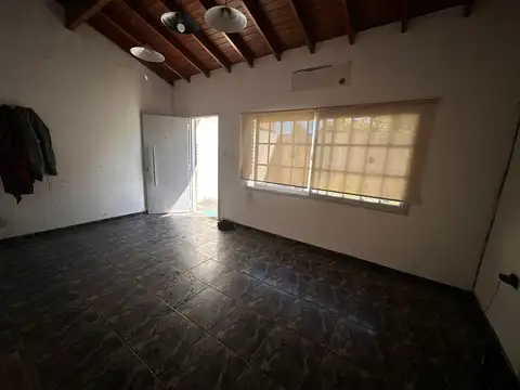 Depto Tipo Casa en Venta de 3 ambientes