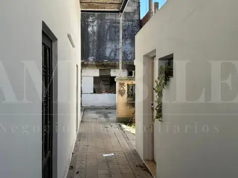 Casa 3 ambientes con 1 baño