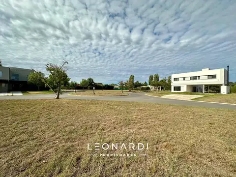 Terreno en Venta en Haras Santa María, USD 60.000