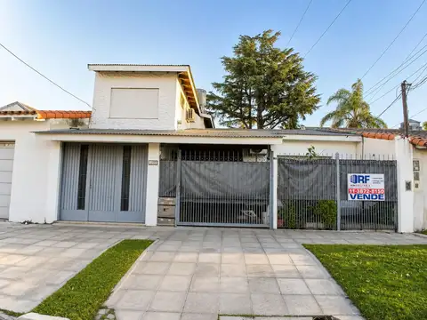 Casares 3900