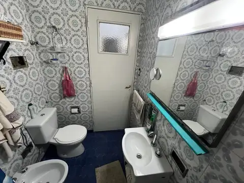 Casa 5 ambientes con 2 baños