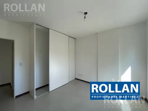 Venta departamento de 4 amb c/cochera fija en Olivos