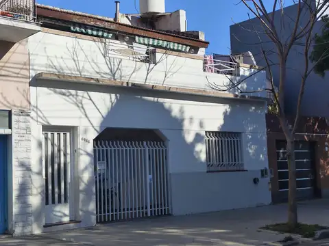 Casa - Vivienda multifamiliar - Tonelero 6000 - Liniers