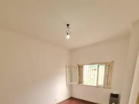 Departamento en JOAQUIN V. GONZALEZ AL 2800 (LANÚS OESTE)