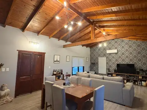 Casa 4 ambientes con 3 baños