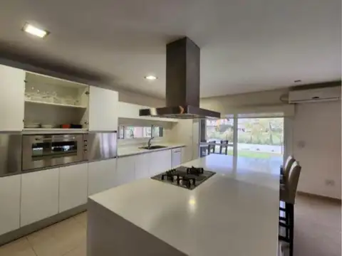 CASA EN VENTA TERRAVISTA 4 DORMS FONDO A LAGUNA