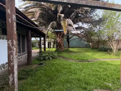 Casa 4 ambientes con 1 baño