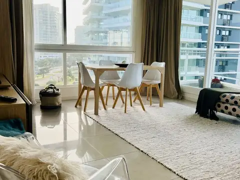 Av. Roosevelt One 2 , Piso 4