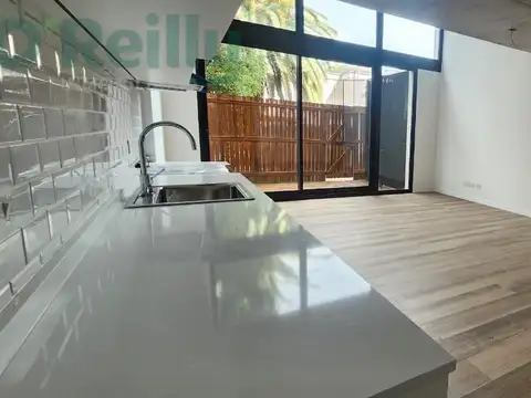 Loft moderno en Tigre Centro con deck, parrilla y cochera