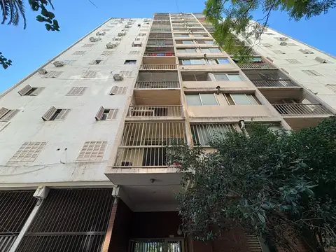 Ovidio Lagos  al 2700