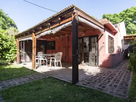 CASA A LA VENTA EN VILLA CASTELLES, GONNET