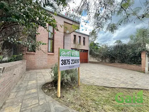 Casa en Venta  - Barrio Grand Bourg