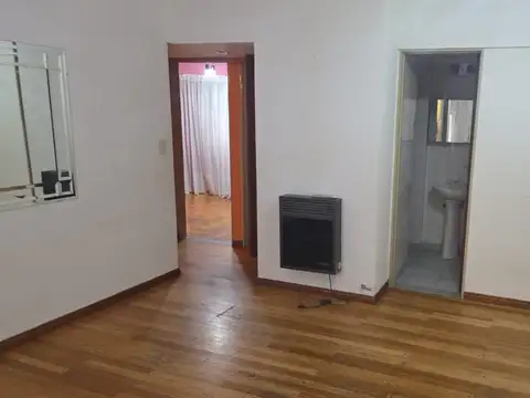 Departamento 3 ambientes con 1 baño