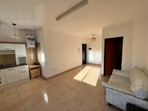 Luminoso monoambiente! Sin expensas!