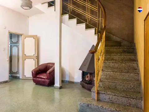 Casa 4 amb en venta en Escalada c Quincho