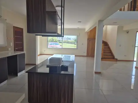 Casa en Alquiler A Estrenar