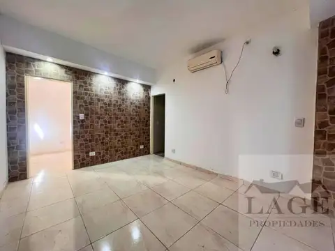 Depto Tipo Casa en Venta 50 años