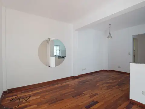 Depto Tipo Casa en Venta en Saavedra, USD 120.000