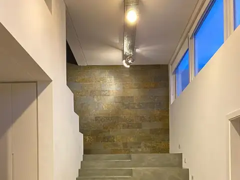 Casa 5 ambientes con 5 baños