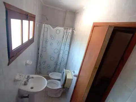 Depto Tipo Casa 4 ambientes con 2 baños